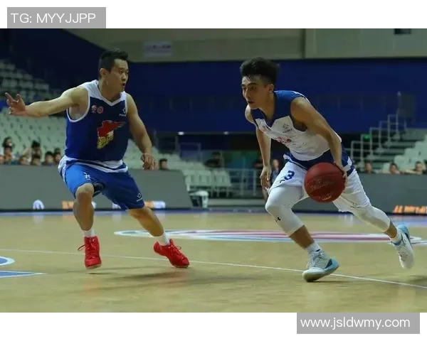 篮球纪实：记录上海篮球队的奋斗经历_1